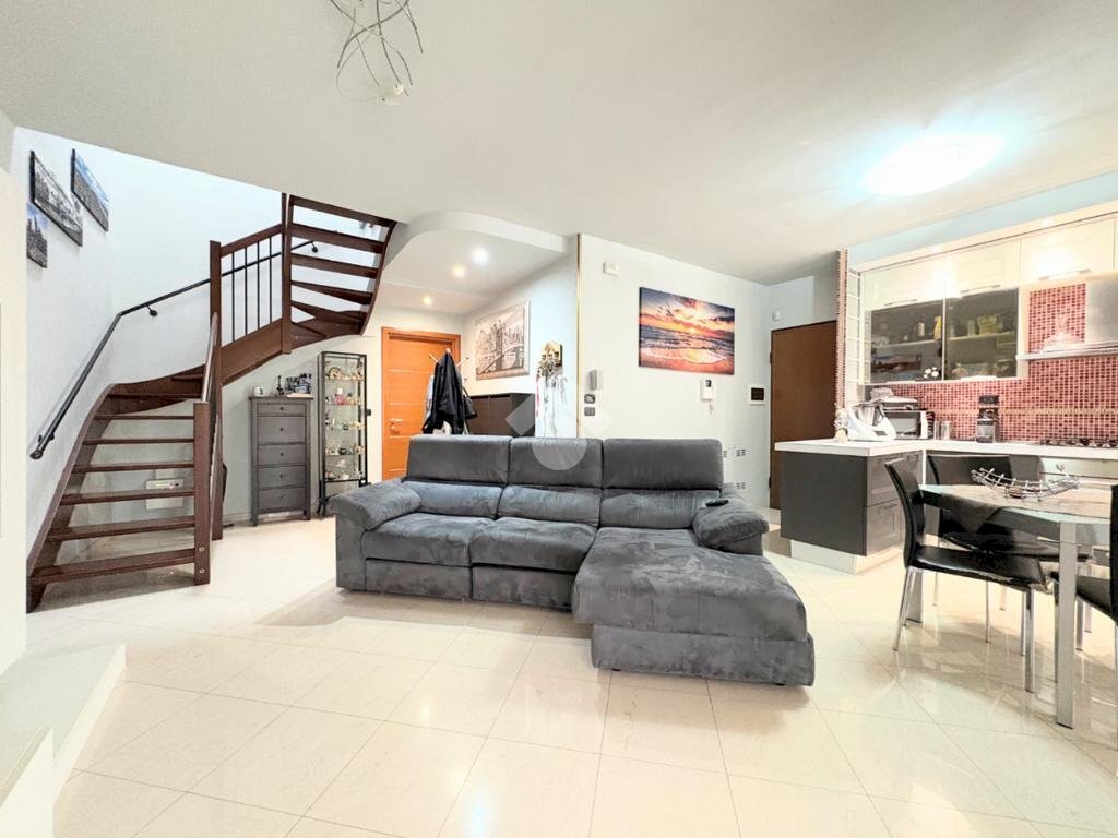 Quadrilocale Via Aldo Moro, La Loggia - foto 2