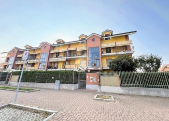 Quadrilocale Via Aldo Moro, La Loggia - foto 28