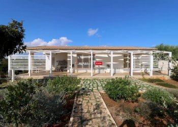 Independent house Via Alberobello, Martina Franca - photo 1