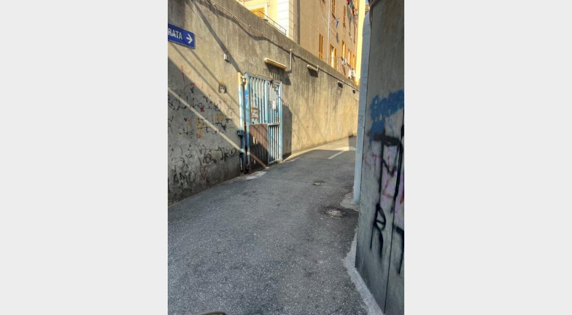 Posto Auto Genova - foto 1
