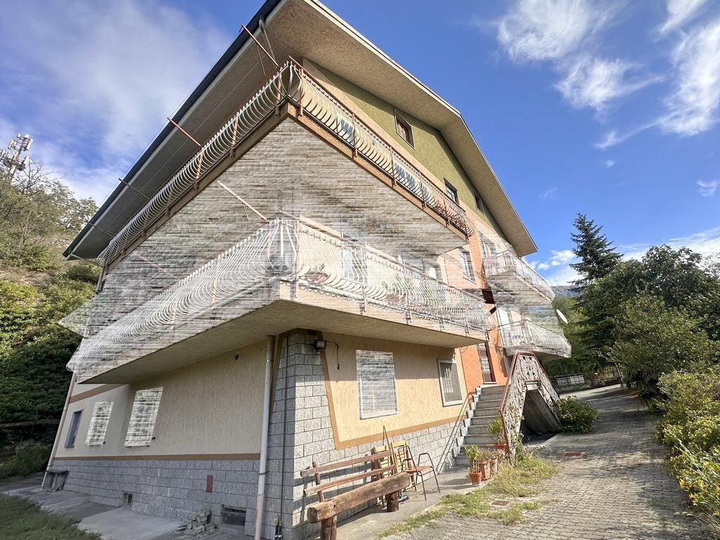 Four-room apartment Via G. Ivol, Chianocco - photo 2