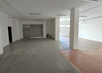 Foto 6 - Warehouse Via Luzzatti
 
15, Bari - photo 6