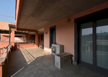 Foto 29 - Three-room apartment Via Zappello
 
1, Villa d'Adda - photo 29