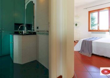 Bagno con box doccia - Casa semi indipendente Località Mezzano
 
14, Stella - foto 17