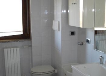 Foto 17 - Trilocale Via Redipuglia
 
20, Canegrate - foto 17