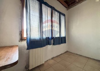 Stanza vuota - Rustico Vicolo Gariboldi
 
6, Bisuschio - foto 14