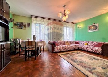 Sala da pranzo - Casa semi indipendente via Saltrio
 
29, Viggiù - foto 4