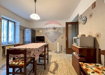 Sala da pranzo - Casa semi indipendente via Saltrio
 
29, Viggiù - foto 8
