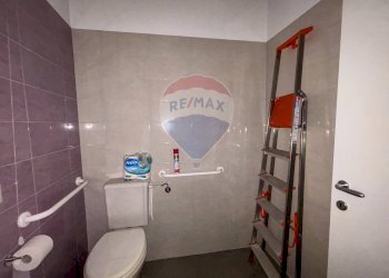 Bagno - Negozio Via Roma
 
74, Viggiù - foto 9