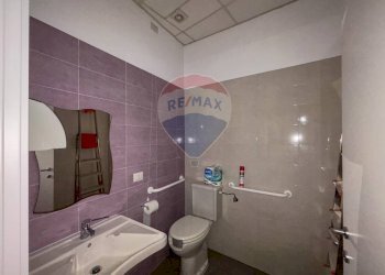 Bagno - Negozio Via Roma
 
74, Viggiù - foto 10