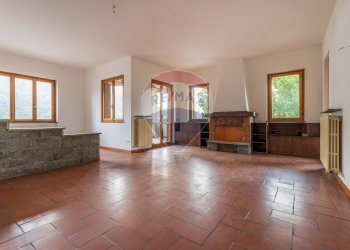 Stanza vuota - Casa semi indipendente VIA PROVINCIALE
 
29, Mesenzana - foto 6