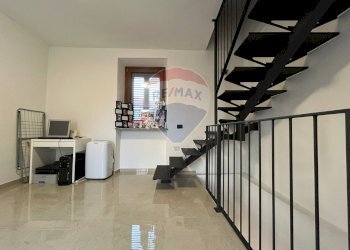 Scale - Casa semi indipendente Via Elvezia
 
4, Saltrio - foto 16