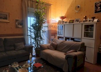 Soggiorno - Quadrilocale PIAZZA NICOLA ROMANO
 
14, Napoli - foto 7