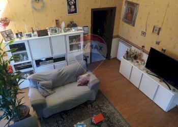 Soggiorno - Quadrilocale PIAZZA NICOLA ROMANO
 
14, Napoli - foto 9