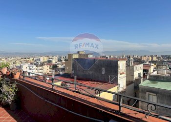Balcone - Quadrilocale PIAZZA NICOLA ROMANO
 
14, Napoli - foto 21