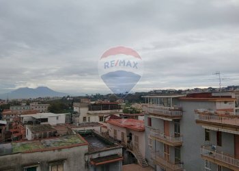 Edificio all\'aperto - Quadrilocale PIAZZA NICOLA ROMANO
 
14, Napoli - foto 37