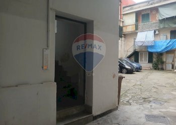 Edificio all\'aperto - Quadrilocale PIAZZA NICOLA ROMANO
 
14, Napoli - foto 50