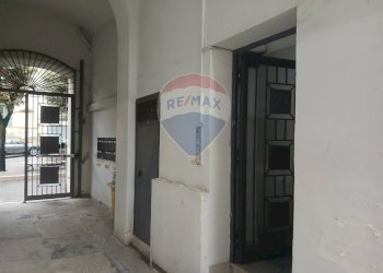 Hall / corridoio - Quadrilocale PIAZZA NICOLA ROMANO
 
14, Napoli - foto 51