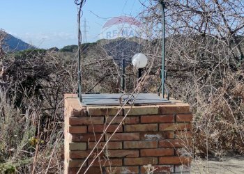 Vista delle montagne - Rustico C.da Serra Pizzuta
 
19, Nicolosi - foto 5