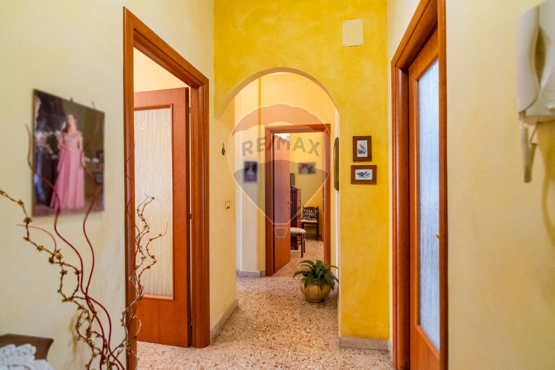 Hall / corridoio - Trilocale Villaggio II Zia Lisa
 
117, Catania - foto 1