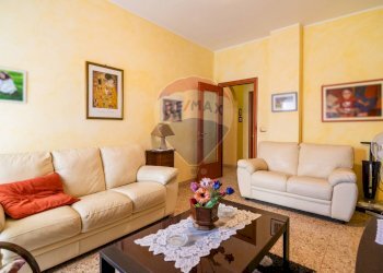 Soggiorno - Trilocale Villaggio II Zia Lisa
 
117, Catania - foto 2