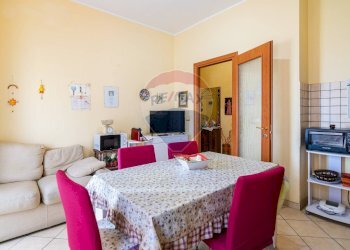 Sala da pranzo - Trilocale Villaggio II Zia Lisa
 
117, Catania - foto 7