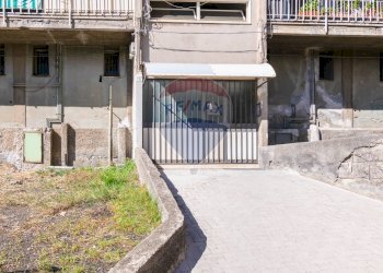 Edificio all\'aperto - Trilocale Villaggio II Zia Lisa
 
117, Catania - foto 16