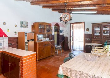 Sala da pranzo - Villa Via Tamigi
 
20, Catania - foto 45