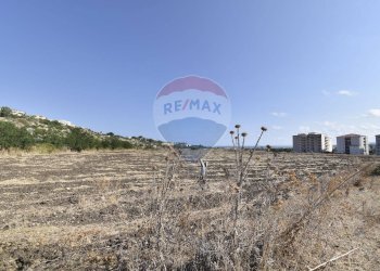Vista delle montagne - Terreno agricolo Contrada Scardina
 
snc, Augusta - foto 8
