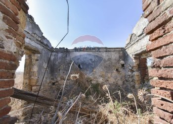 Edificio all\'aperto - Terreno agricolo Contrada Scardina
 
snc, Augusta - foto 12