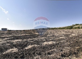 Vista delle montagne - Terreno agricolo Contrada Scardina
 
snc, Augusta - foto 13