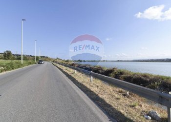 Vista dell\'acqua - Terreno agricolo Contrada Scardina
 
snc, Augusta - foto 21