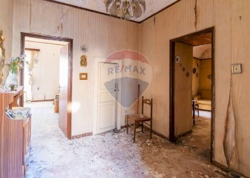 Hall / corridoio - Casa indipendente Via Piccione
 
33, Biancavilla - foto 7