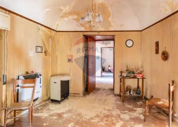 Hall / corridoio - Casa indipendente Via Piccione
 
33, Biancavilla - foto 9