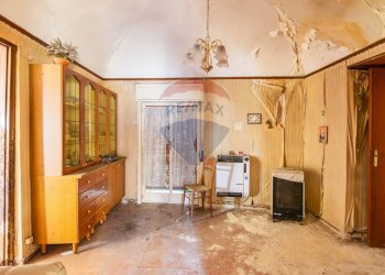 Soggiorno - Casa indipendente Via Piccione
 
33, Biancavilla - foto 10