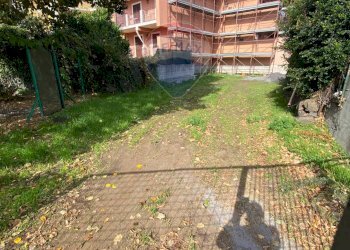 Edificio all\'aperto - Terreno edificabile Via Trappeto
snc, Valverde - foto 4