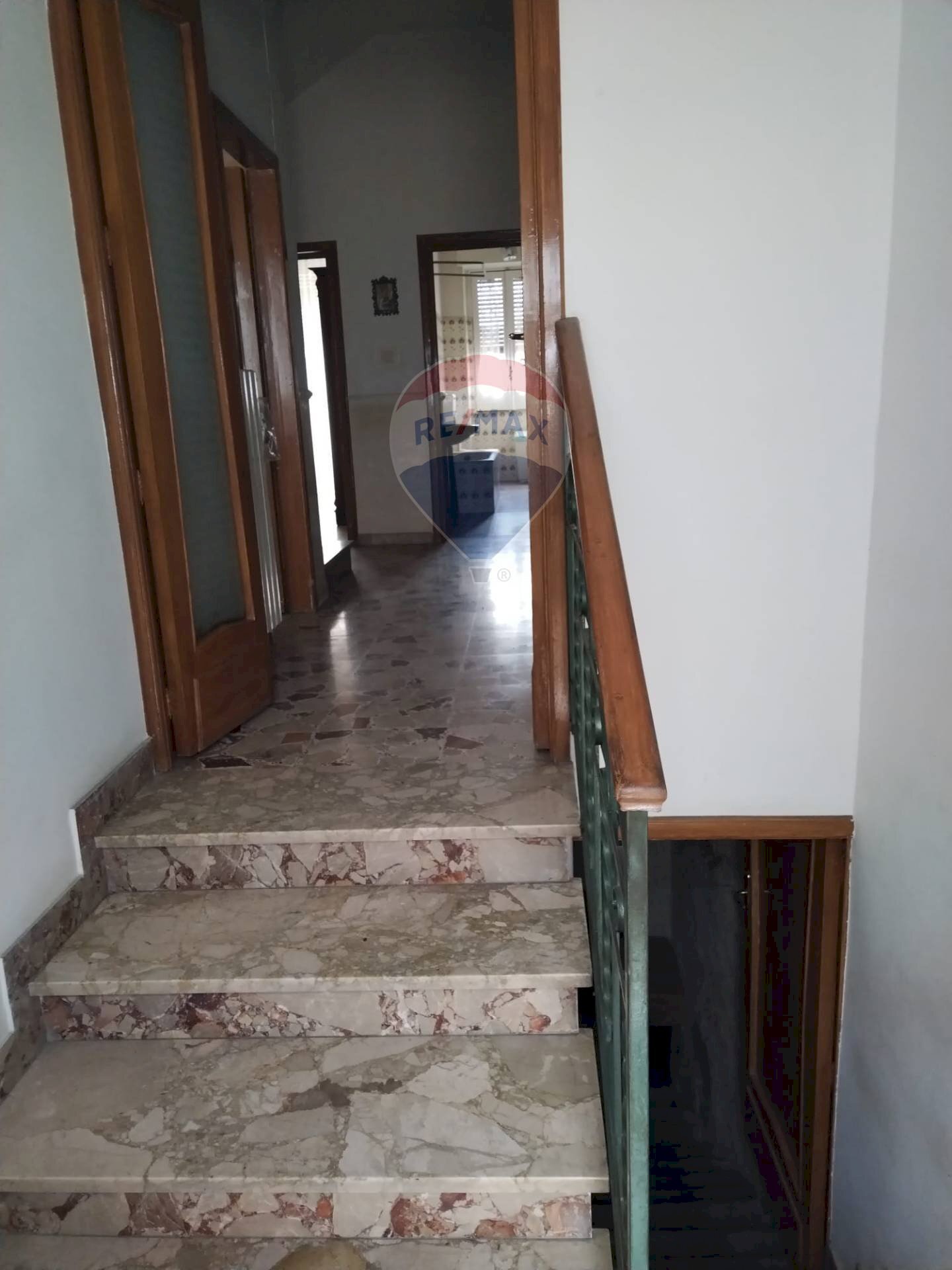 Scale - Casa indipendente Via Vittorio Veneto
 
646, Grammichele - foto 3