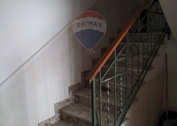 Scale - Casa indipendente Via Vittorio Veneto
 
646, Grammichele - foto 5