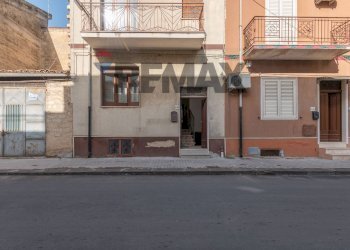 Edificio all\'aperto - Independent house Via Vittorio Veneto
 
646, Grammichele - photo 2