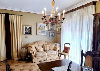 Soggiorno - Quadrilocale Via Caduti del lavoro
 
7, Mascalucia - foto 3