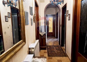 Hall / corridoio - Quadrilocale Via Caduti del lavoro
 
7, Mascalucia - foto 4