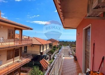 Balcone - Quadrilocale Via Caduti del lavoro
 
7, Mascalucia - foto 1