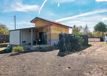 Casa all\'aperto - Casa indipendente Via Ragalidda
 
snc, Nicolosi - foto 2