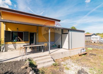 Casa all\'aperto - Casa indipendente Via Ragalidda
 
snc, Nicolosi - foto 12