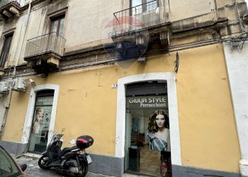 Edificio all\'aperto - Shop Via Musumeci
 
64/66, Catania - photo 12