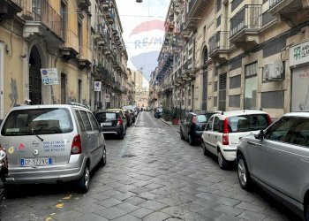 Edificio all\'aperto - Shop Via Musumeci
 
64/66, Catania - photo 16