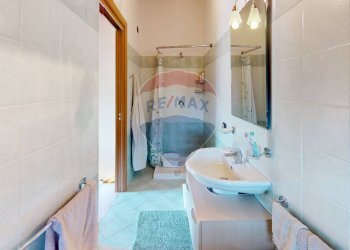 Bagno - Bilocale Via Primo Maggio
 
13, Sovere - foto 14