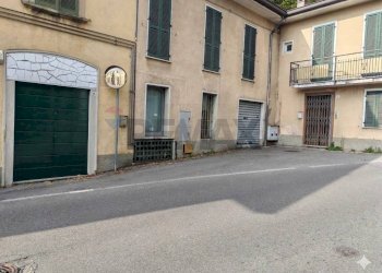 Edificio all\'aperto - Locale Commerciale dei mille
 
8, Casatenovo - foto 4