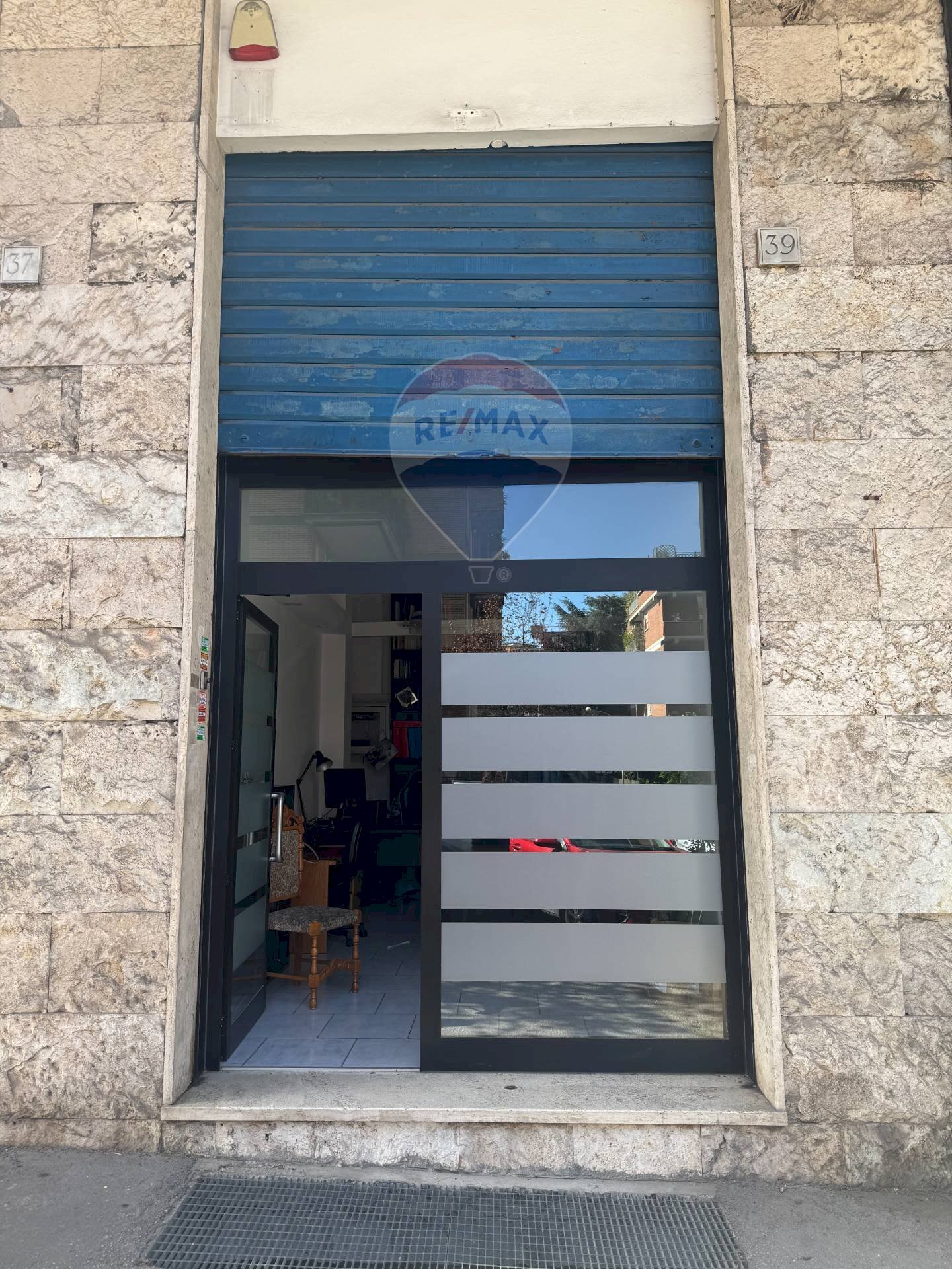 Edificio all\'aperto - Locale Commerciale Roma - foto 2