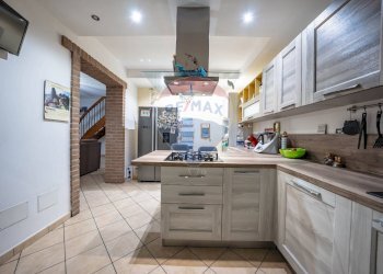 Cucina - Villa Via Fondo Reno
 
35, Vigarano Mainarda - foto 1